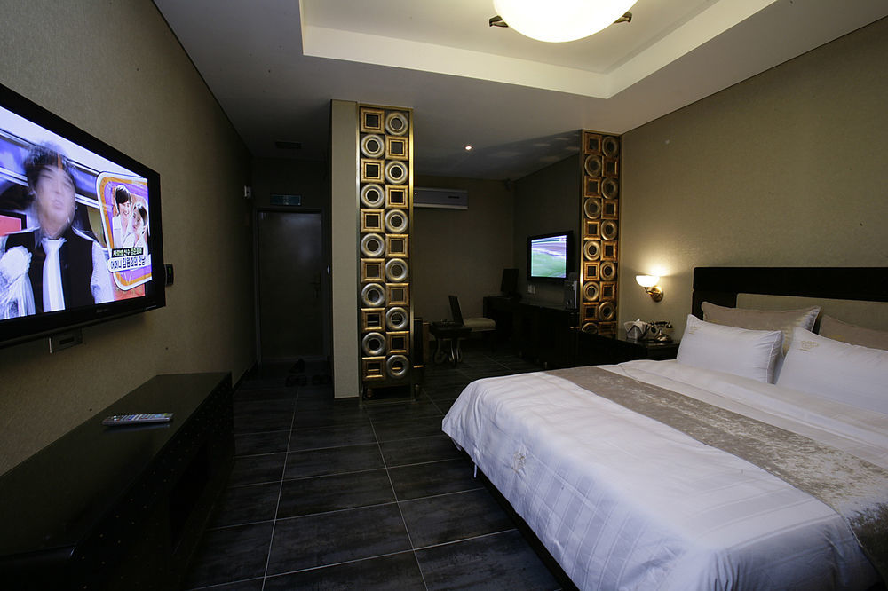 Sr Suites Pangyo Seongnam Exteriör bild